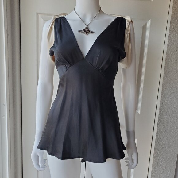 unbranded Tops - Women's Black Silk Sleeveless Empire Waist Blouse Top